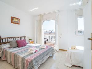 19918321-Ferienwohnung-7-Empuriabrava-300x225-4