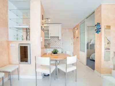 DiningRoom