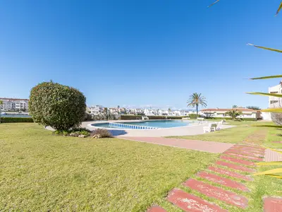 PoolOfHouse