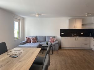 23938087-Ferienwohnung-5-Endingen am Kaiserstuhl-300x225-3