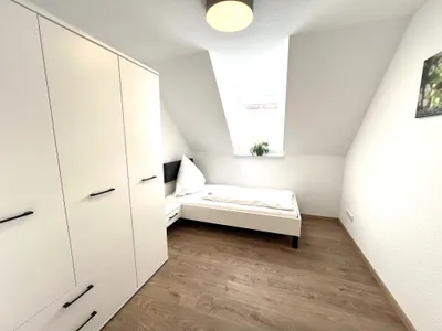 2. Schlafzimmer