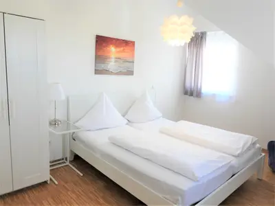 Schlafzimmer E7