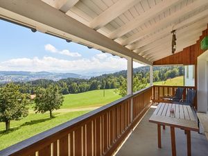 Ferienwohnung für 6 Personen (77 m²) in Engelburg