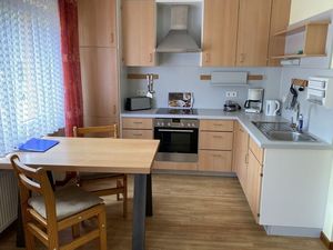 23960289-Ferienwohnung-3-Enkirch-300x225-1