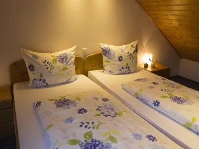 Burgunder - Schlafzimmer II - komprimiert