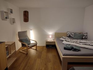 23640250-Ferienwohnung-3-Ennetbühl-300x225-1