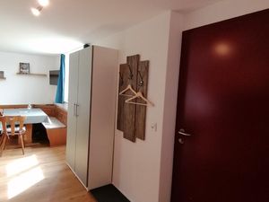 23640250-Ferienwohnung-3-Ennetbühl-300x225-3