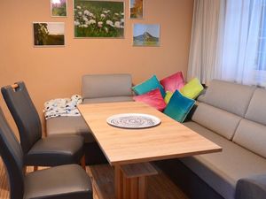 Ferienwohnung für 5 Personen (63 m²) in Enzersdorf bei Staatz