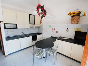 23837339-Ferienwohnung-4-Eraclea Mare-300x225-1