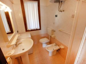 23841765-Ferienwohnung-4-Eraclea Mare-300x225-4