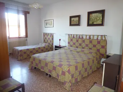 Ferienwohnung für 8 Personen (75 m²) in Eraclea Mare 5/10