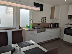 23379703-Ferienwohnung-3-Erfurt-300x225-0