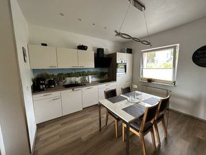 17889025-Ferienwohnung-4-Erfurt-300x225-3