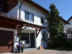 21167341-Ferienwohnung-2-Erkenbrechtsweiler-300x225-0