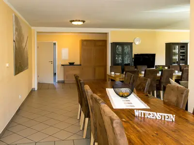 DiningRoom