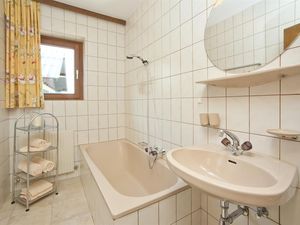 23100299-Ferienwohnung-4-Erpfendorf-300x225-5