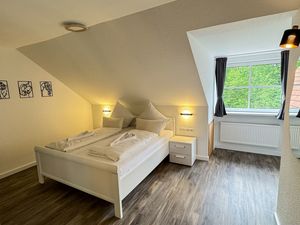 24049313-Ferienwohnung-2-Erwitte-300x225-3