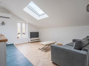 24001615-Ferienwohnung-4-Esbly-300x225-1