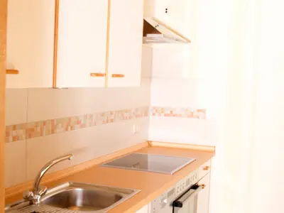 Küchenzeile Ferienwohnung,Cerankochfeld,Backofen,Spülmaschiene