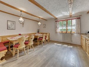 23055769-Ferienwohnung-5-Eschlkam-300x225-5