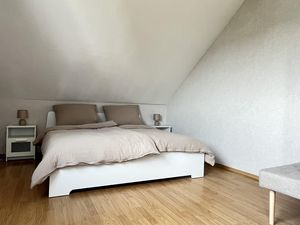 24054117-Ferienwohnung-3-Eschwege-300x225-5