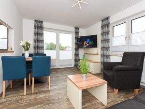 23191511-Ferienwohnung-4-Esens-300x225-1