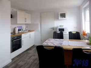 23457017-Ferienwohnung-4-Esens-300x225-5