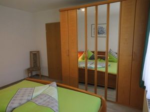 23968191-Ferienwohnung-4-Esens-300x225-2