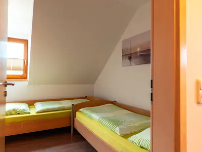 2. Schlafzimmer