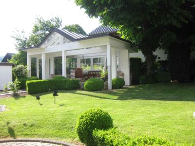 Landhaus Kreisel Ferienwohnung Kleine Auszeit - Garten - Reiste in der Ferienregion Eslohe