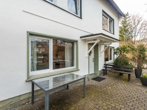 23502720-Ferienwohnung-5-Eslohe-300x225-3