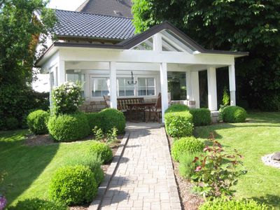 Landhaus Kreisel Ferienwohnung Kleine Auszeit - Garten - Reiste in der Ferienregion Eslohe