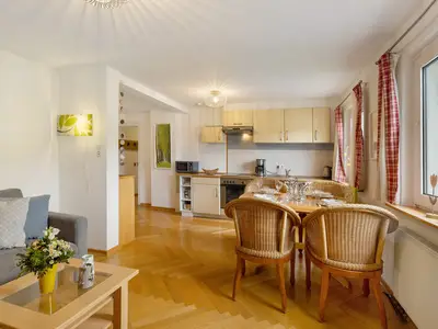 Photo, INSIDE, OUTSIDE