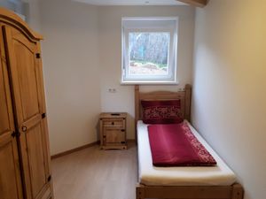 23925600-Ferienwohnung-4-Esselbach-300x225-3