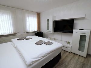 22284033-Ferienwohnung-2-Essen-300x225-1