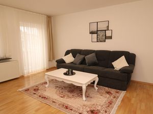 23907769-Ferienwohnung-3-Essen-300x225-4