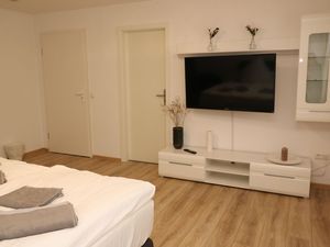 23995998-Ferienwohnung-2-Essen-300x225-3