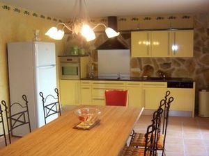 23370761-Ferienwohnung-8-Estagel-300x225-2