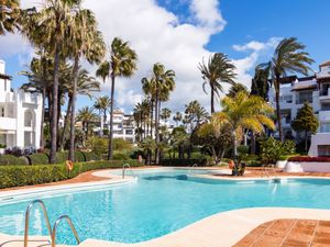 23845746-Ferienwohnung-4-Estepona-300x225-3