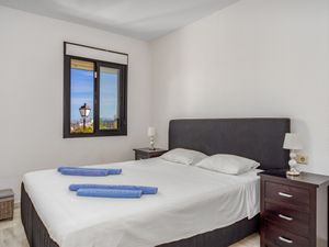 23867322-Ferienwohnung-7-Estepona-300x225-2