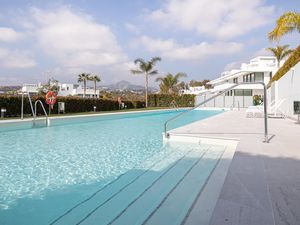 23706560-Ferienwohnung-6-Estepona-300x225-0