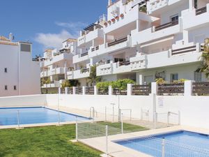 23737932-Ferienwohnung-6-Estepona-300x225-4