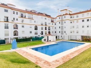 Ferienwohnung für 8 Personen (190 m²) in Estepona
