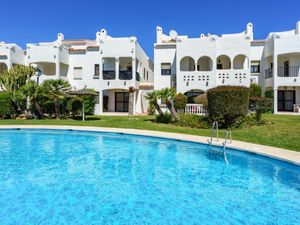 23867322-Ferienwohnung-7-Estepona-300x225-5