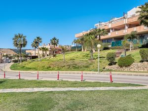 23866748-Ferienwohnung-4-Estepona-300x225-2