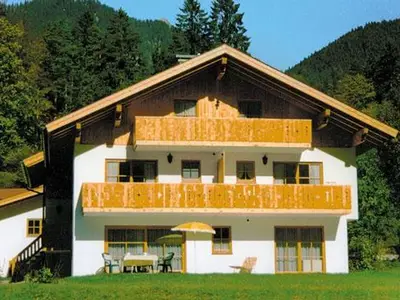 Ferienwohnung für 4 Personen (75 m²) in Ettal 1/10