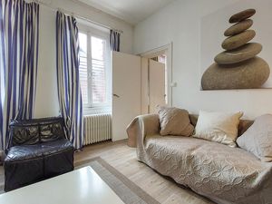 23764046-Ferienwohnung-5-Eu-300x225-1