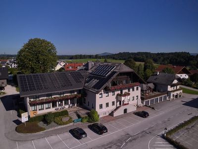 landhotel-santner-aussen-230905-05