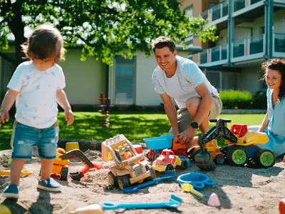 Auf dem Kinderspielplatz unterwegs