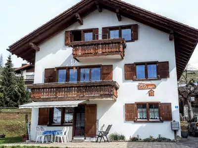 Ferienwohnung für 2 Personen in Falera 1/10